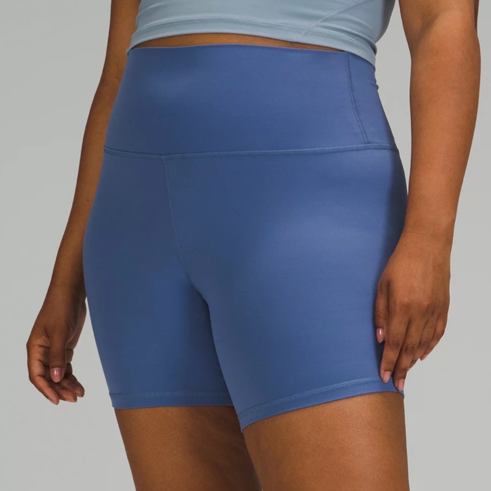 Lululemon Align HighRise 6” shorts